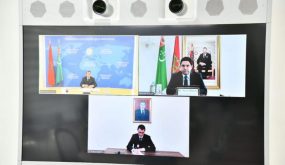 السيد ناصر بوريطة يتباحث مع نظيره التركماني
