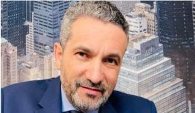 صناعة العداء للملك ولرجال الدولة… تراشق هسبريس وبنسديرة