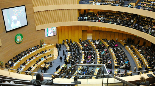 غينيا كوناكري: الاتحاد الإفريقي يدين الاستيلاء على السلطة بالقوة ويطالب بالإفراج عن الرئيس ألفا كوندي