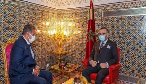 الملك محمد السادس يستقبل أخنوش في قصر الملكي بفاس