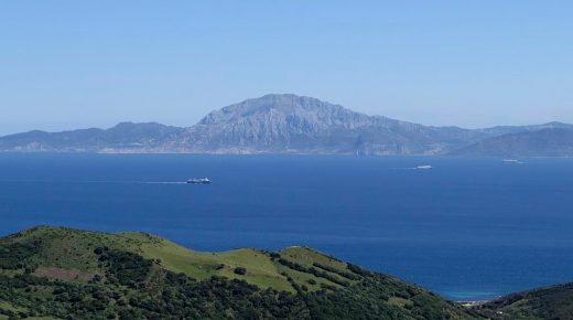 المغرب يدرس إمكانية نشر صواريخ إسرائيلية تحيط بثغري سبتة ومليلية