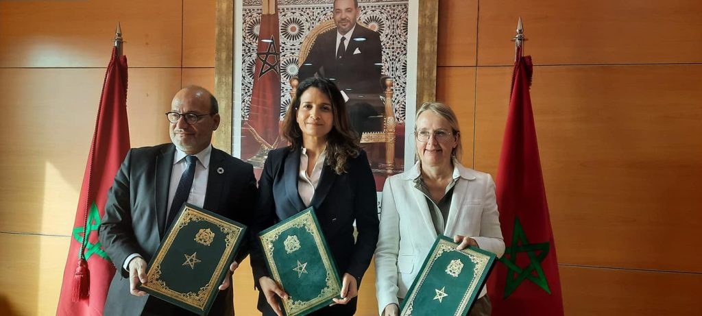 فرنسا تدعم المغرب لإعداد استراتيجية للتخفيض من انبعاثات الكربون