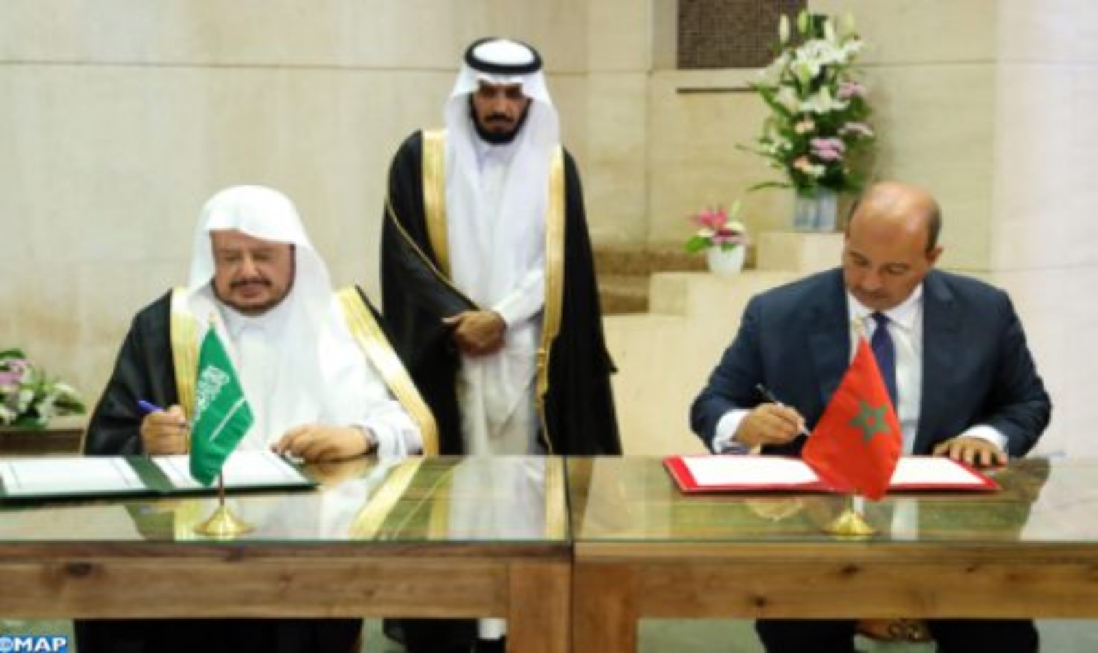 توقيع مذكرة تفاهم بين مجلس المستشارين ومجلس الشورى بالمملكة العربية السعودية