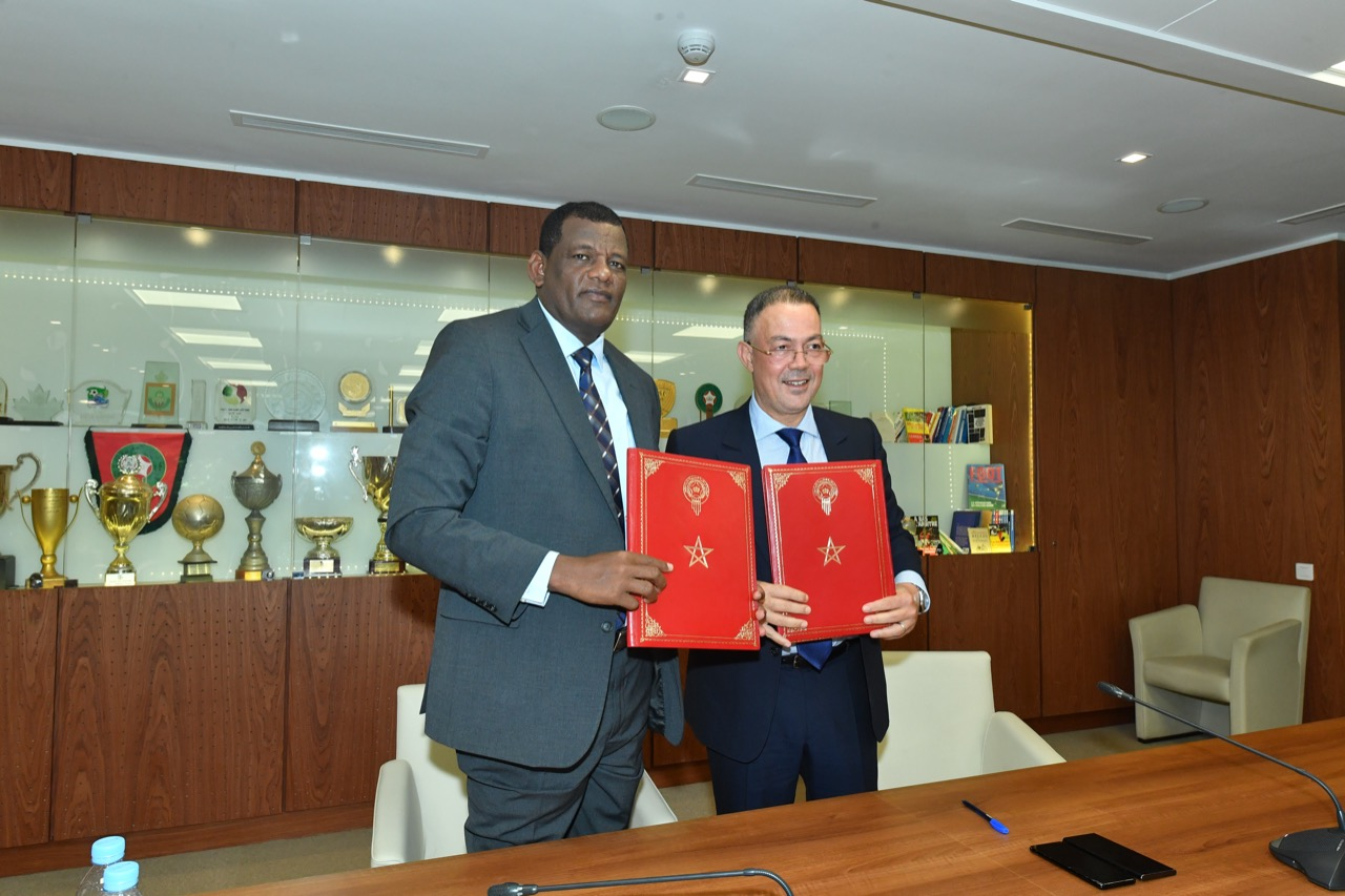 الدبلوماسية الرياضية. لقجع يوقع إتفاقية شراكة وتعاون مع رئيس الإتحاد الإثيوبي لكرة القدم