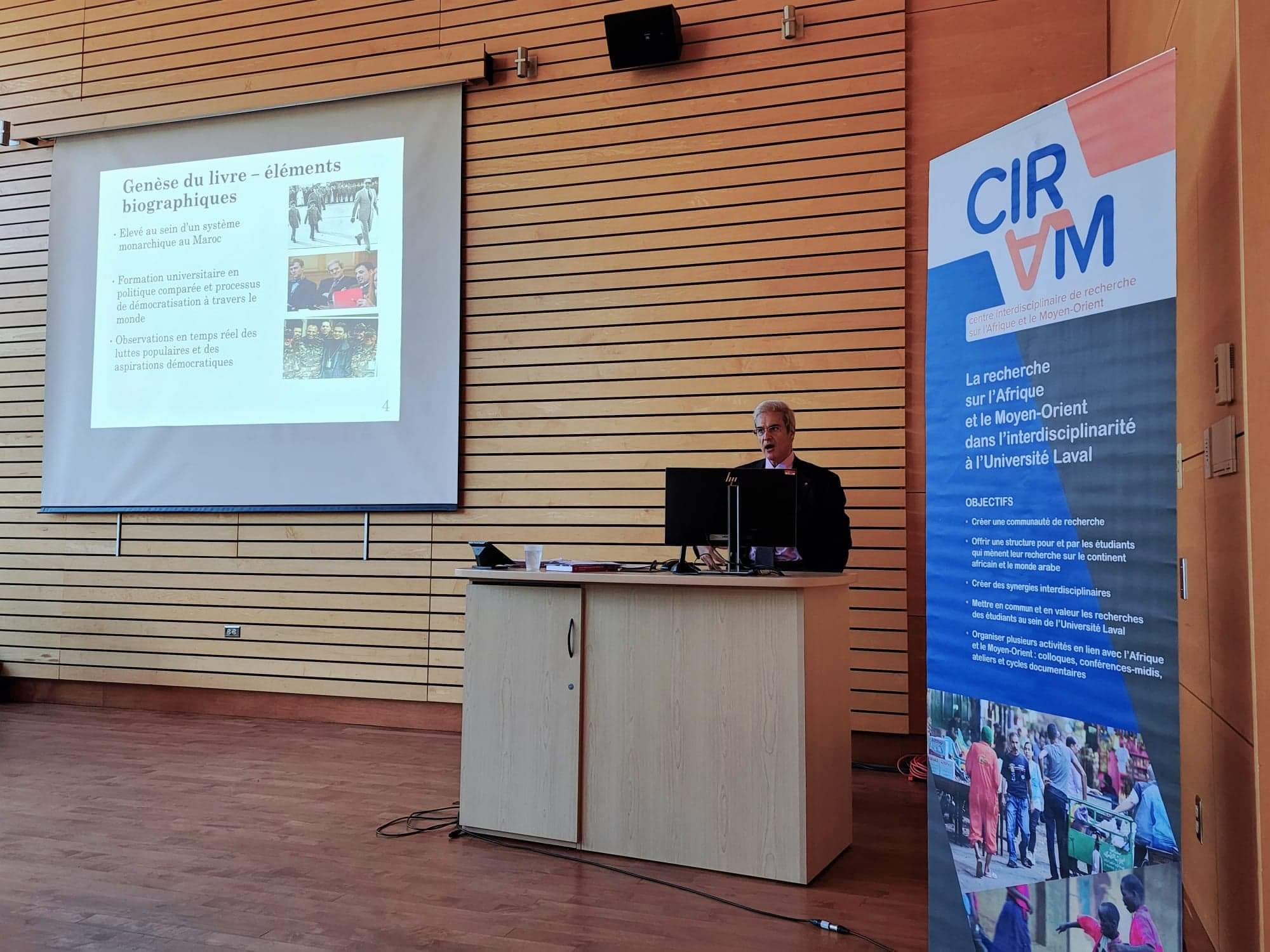 الدكتور هشام العلوي يوقع كتابه الجديد بجامعة لافال بكندا