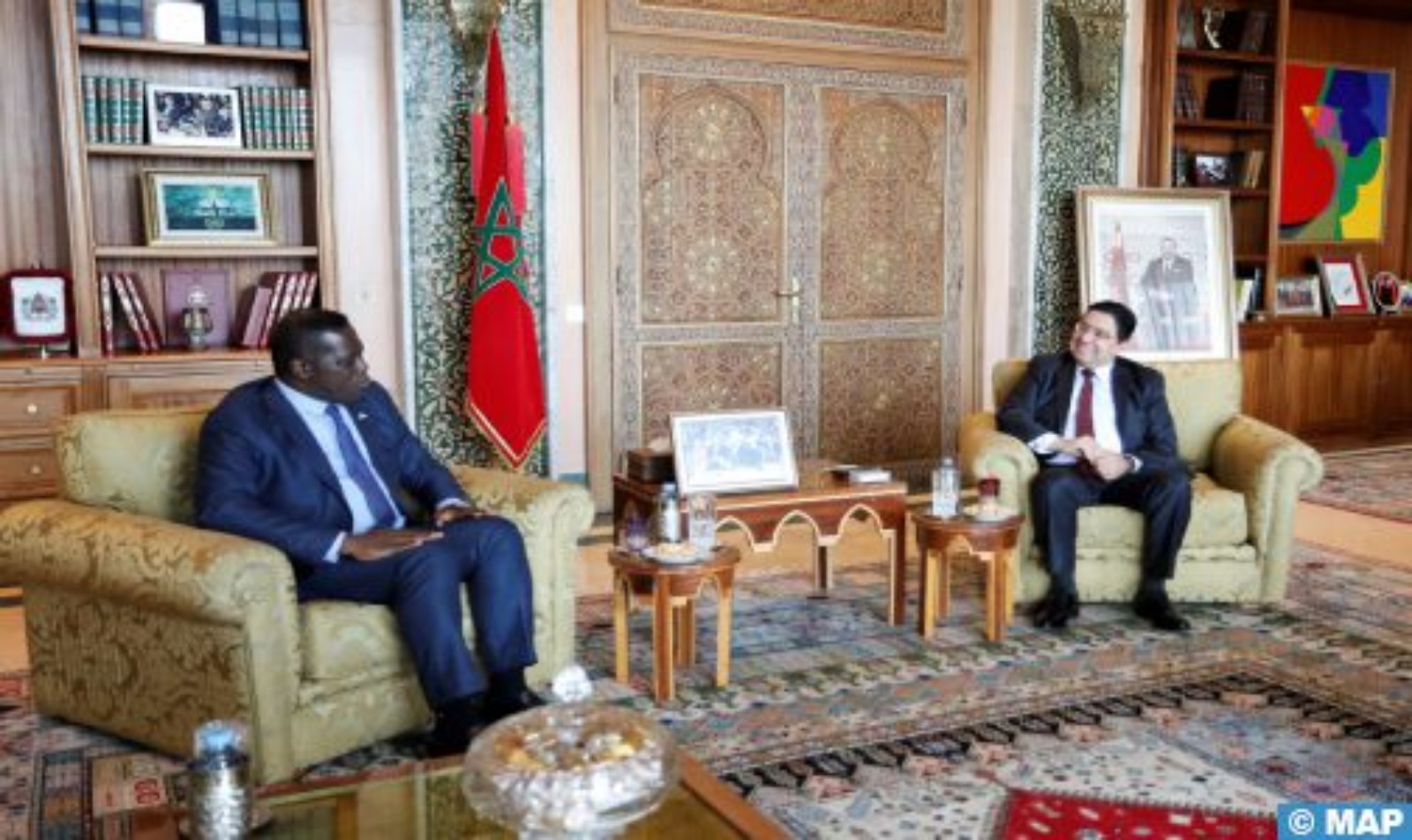 السيد ناصر بوريطة يتباحث مع وزير خارجية سيراليون