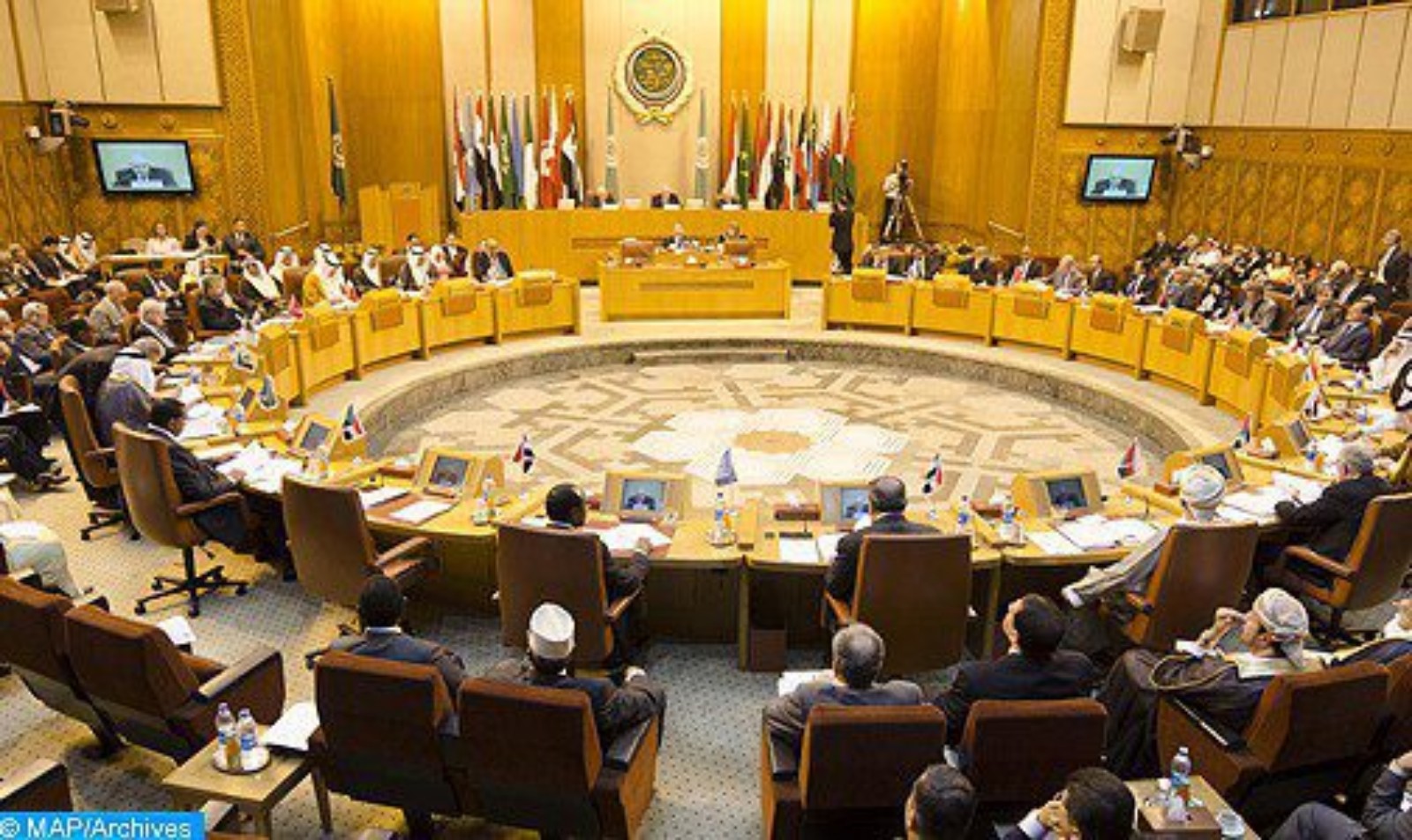 الدبلوماسية المغربية تكسب معركة تضمين “إدانة إيران” بالقمة العربية