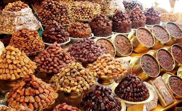 ارتفاع أسعار التمور قبيل رمضان يثير قلق المغاربة وسط تراجع الإقبال