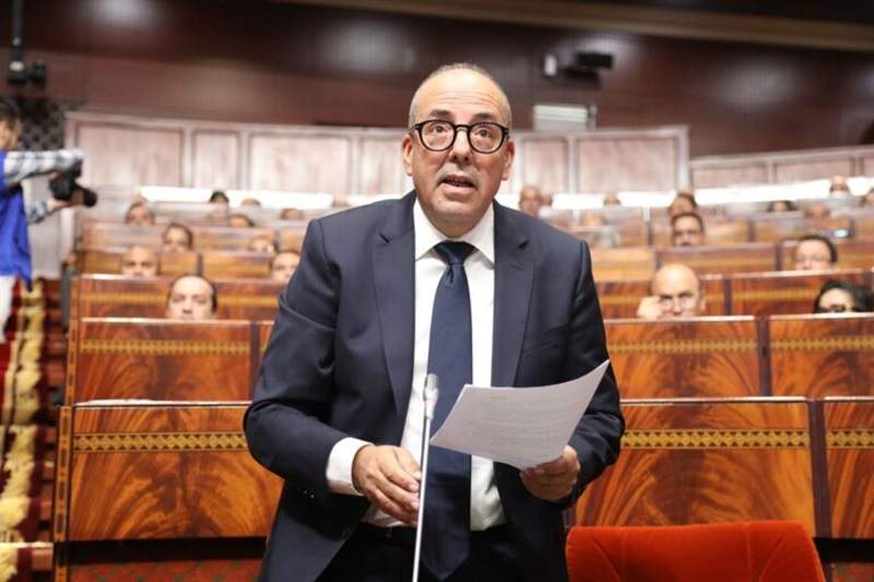 وزير الفلاحة يحمّل المغاربة مسؤولية الغلاء ويثير الغضب بتبريرات وُصفت بالمعزولة