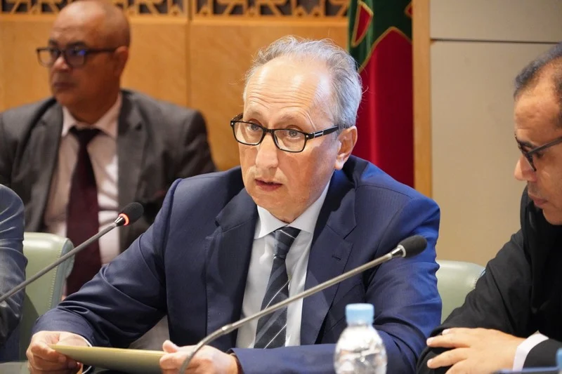 نقابة تعليمية تندد بارتباك التدبير التربوي بجهة الداخلة وتحذر من تنامي الاحتقان في صفوف الشغيلة