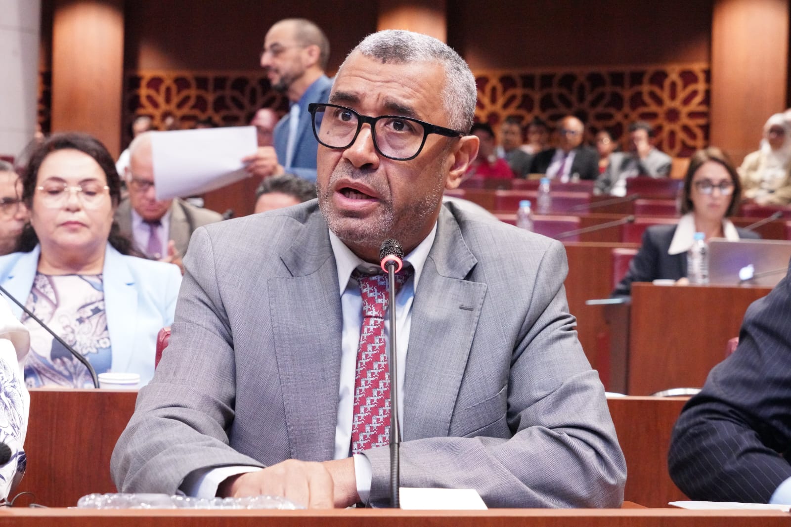 بووانو يعدد مظاهر فشل حكومة أخنوش في تنزيل ورش الحماية الاجتماعية واختلالات الهندسة المالية للورش