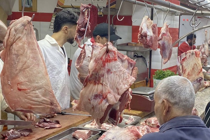 بعد القرار الملكي.. أسعار الأضاحي تنهار واللحوم تواصل الاشتعال