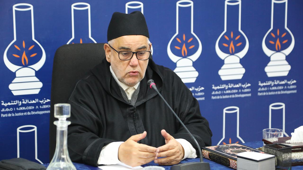 بنكيران يعود مهاجماً: هبطونا بالمؤامرات… وقادرين نرجعو بنفس الطريقة!