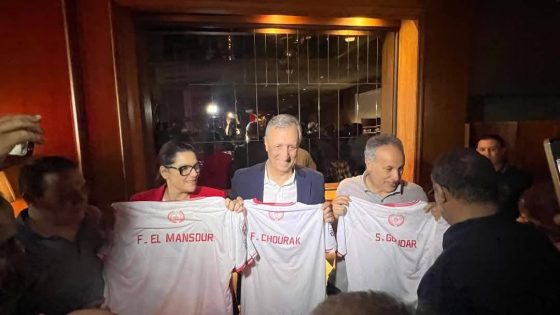 البام يختار مدرجات كرة القدم لإعادة التموضع السياسي في مراكش