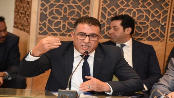 حموني يدق ناقوس الخطر: ديون “السوق السوداء” تخنق الكسابين والحكومة تغض الطرف