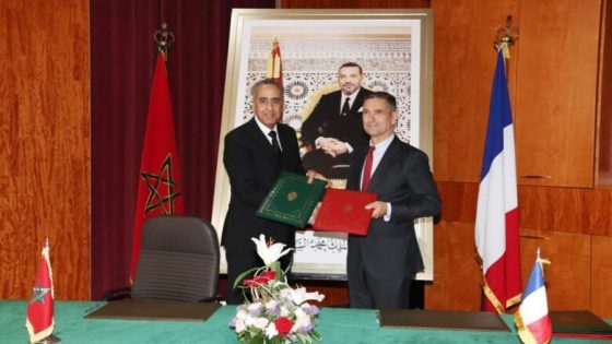 حموشي يوقّع مع فرنسا مخططاً أمنياً استراتيجياً ويُتوّج بوسام جوقة الشرف اعترافاً بدور المغرب في مكافحة الإرهاب