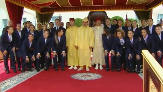 احتفالات عيد العرش.. جلالة الملك يستقبل إنفانتينو ولاعبات المنتخب الوطني في المضيق