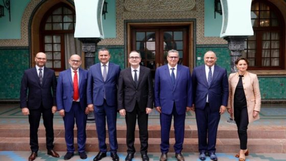 أخنوش يستقبل المدير التنفيذي لمجموعة رونو Groupe Renault، ويترأس مراسم التوقيع على ملحق اتفاقية استثمارية مع المجموعة