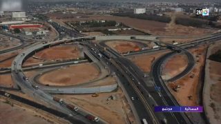 مليار درهم لتخفيف الإختناق المروري في الطريق السيار في البيضاء…التفاصيل في الربورتاج