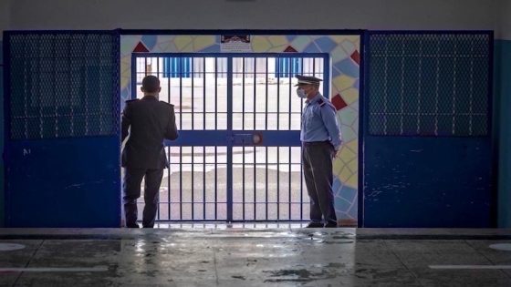 مهاجر سوداني في السجن بعد تفكيك شبكة سرقات استهدفت فيلات فاخرة بالهرهورة وتمارة الشاطئ