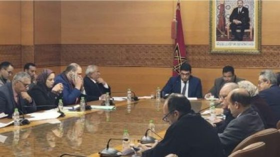 أغلبية صامتة ومعارضة مرفوضة.. بنسعيد يفرض رؤيته لقانون مجلس الصحافة