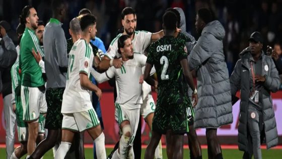 “الكاف” تفتح تحقيقًا عاجلًا في شغب ربع النهائي وتتوعد الجزائر بعقوبات صارمة