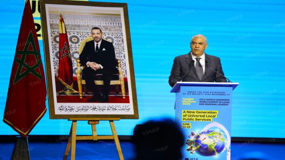 جلالة الملك : الجهوية المتقدمة اختيار استراتيجي لتحديث الدولة وترسيخ الديمقراطية المحلية وربط التنمية بخصوصيات كل مجال